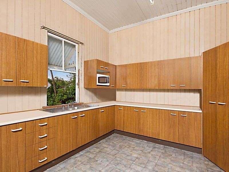 55 Mearns Street, Fairfield QLD 4103