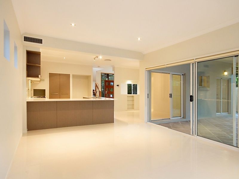 85 Woodville Place, Annerley QLD 4103