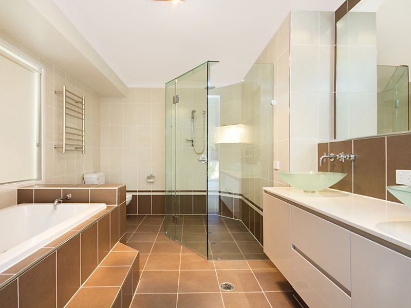 85 Woodville Place, Annerley QLD 4103