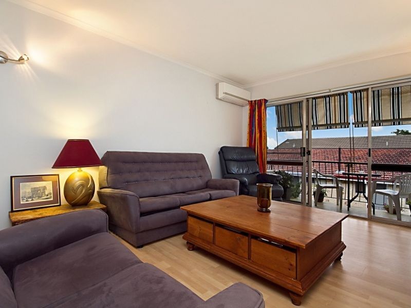 6/32 Macaulay Street, Coorparoo QLD 4151