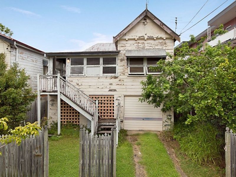 36 Peach Street, Greenslopes QLD 4120