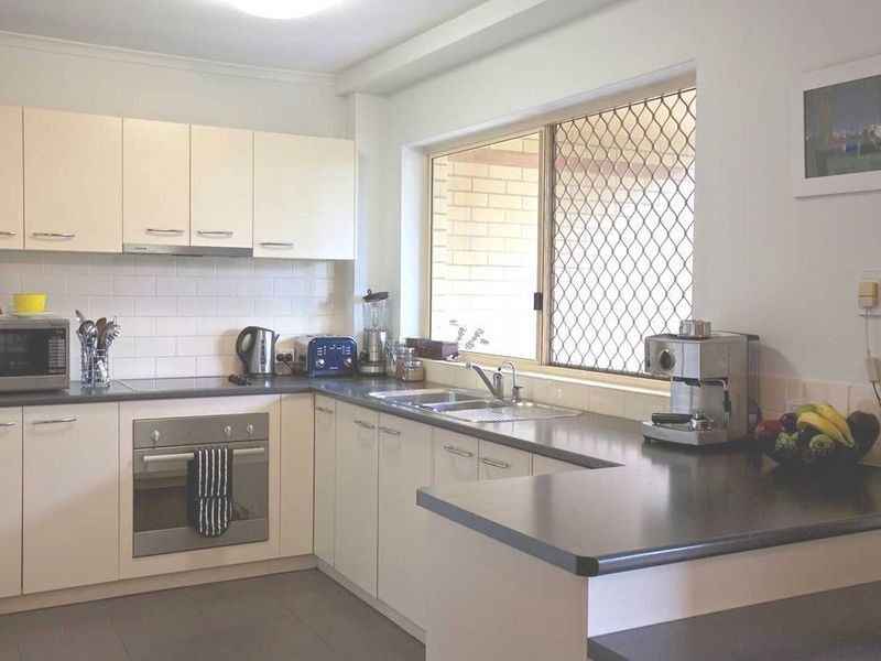 3/6 Pear Street, Greenslopes QLD 4120