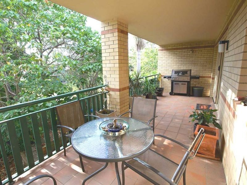 3/6 Pear Street, Greenslopes QLD 4120