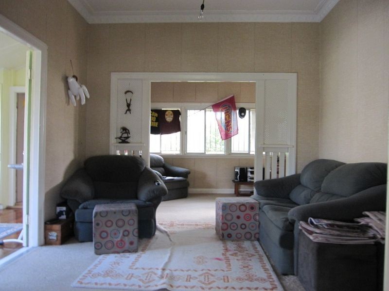 67 Real Avenue, Norman Park QLD 4170