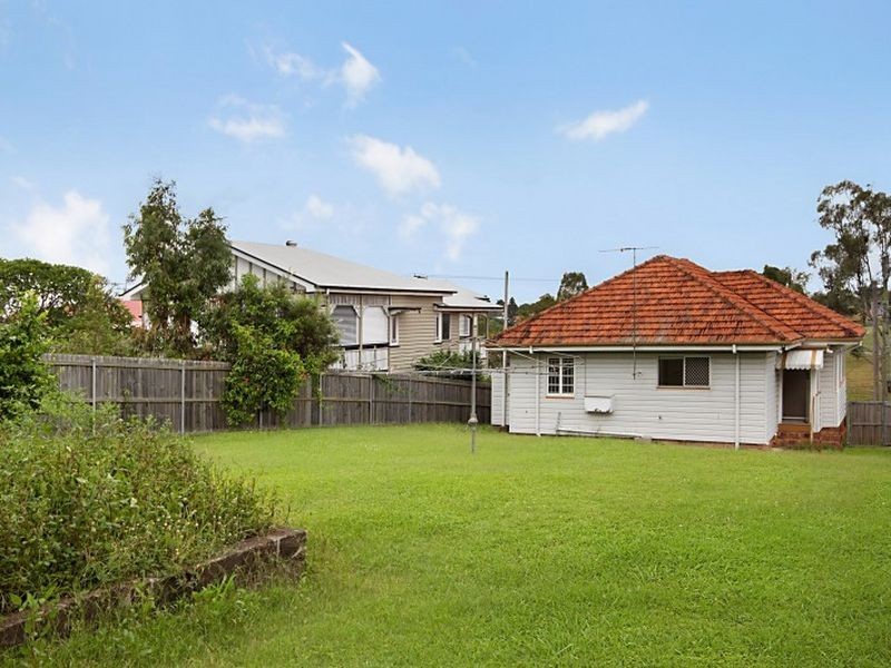 71 Perth Street, Camp Hill QLD 4152