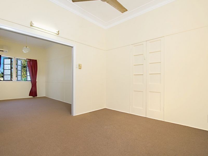 7 Kensington Avenue, Seven Hills QLD 4170