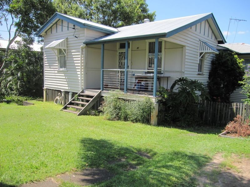 12 Fraser Street, Morningside QLD 4170