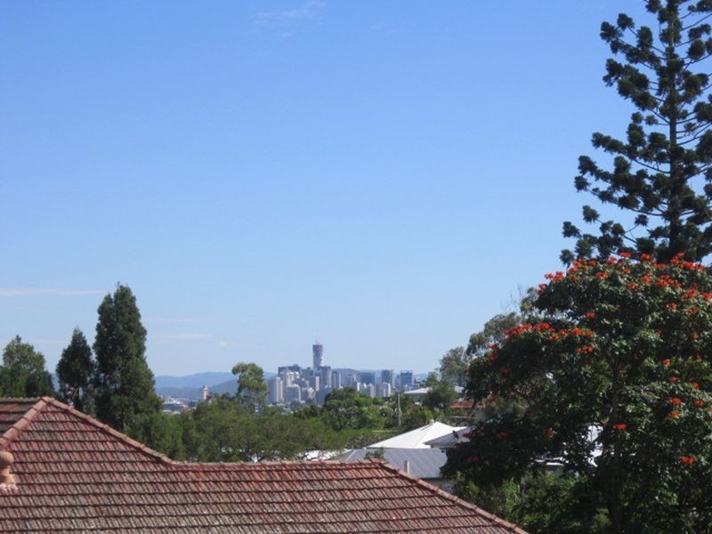 76 Greens Road, Coorparoo QLD 4151