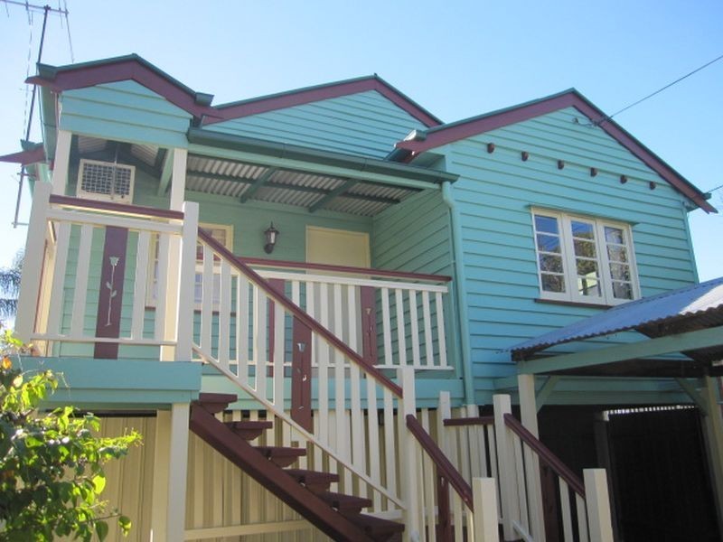 70 Stanley Road, Camp Hill QLD 4152