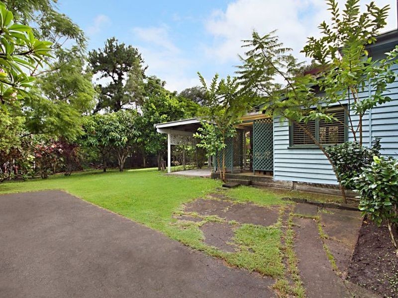 33 Pelham Street, Coorparoo QLD 4151