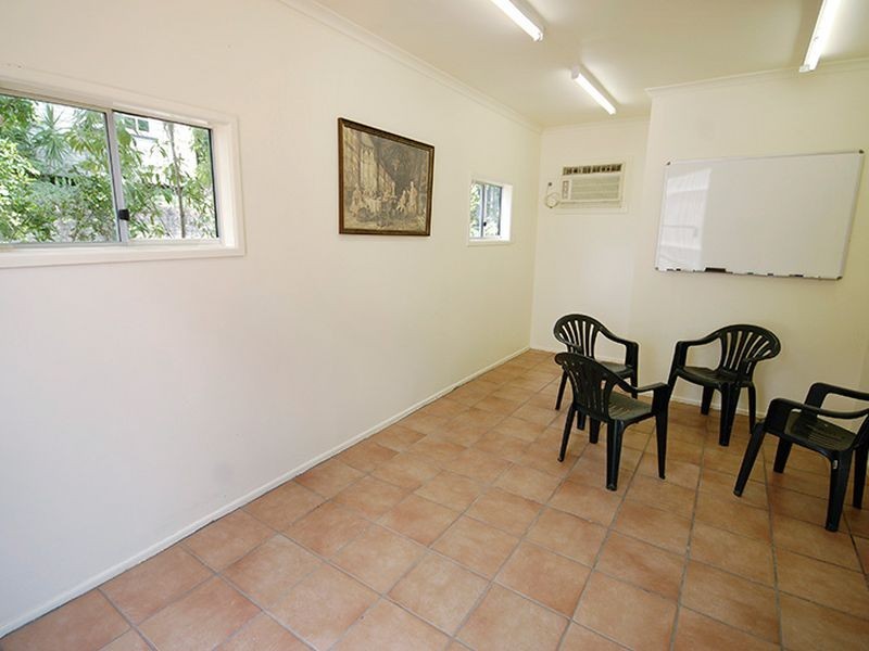 57 Macaulay Street, Coorparoo QLD 4151