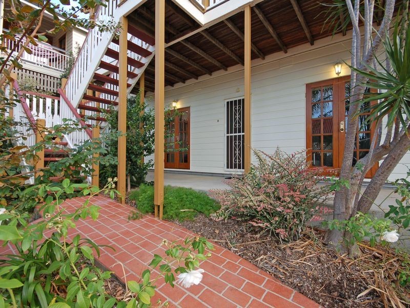 57 Macaulay Street, Coorparoo QLD 4151