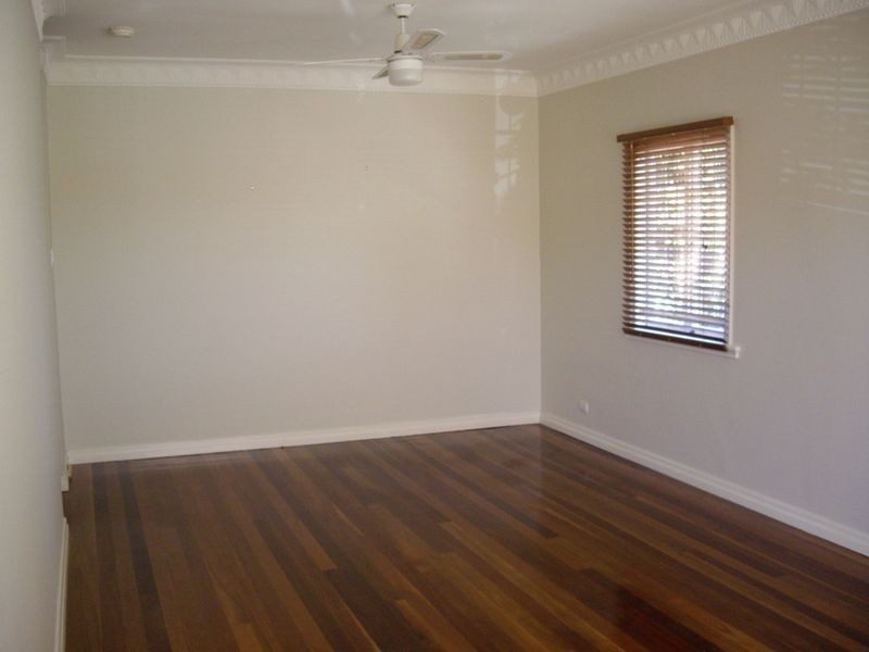 94 Sterculia Avenue, Holland Park West QLD 4121