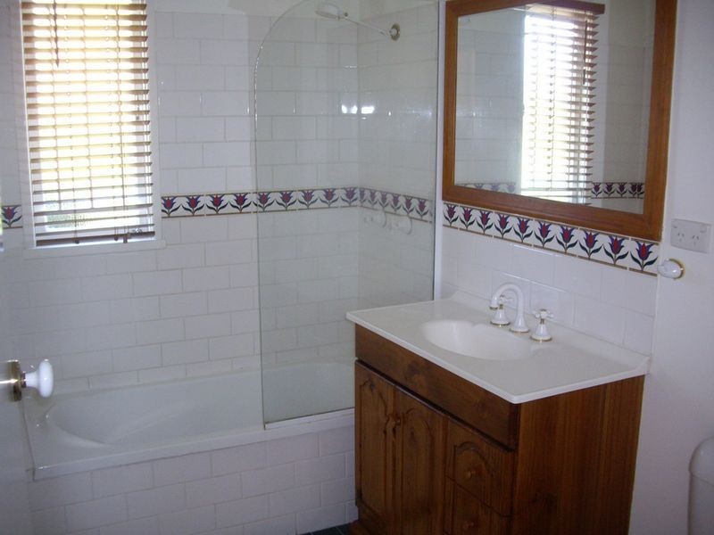 94 Sterculia Avenue, Holland Park West QLD 4121