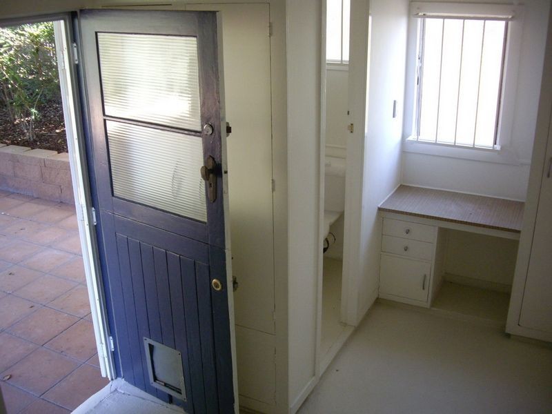 94 Sterculia Avenue, Holland Park West QLD 4121