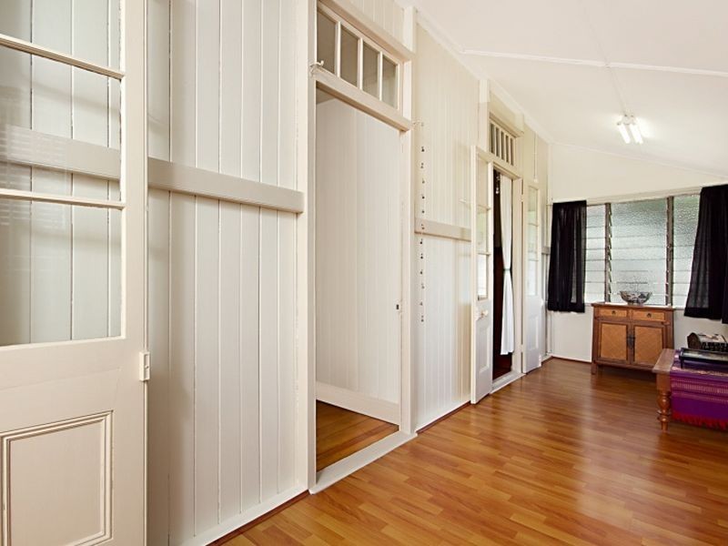 46 Peach Street, Greenslopes QLD 4120