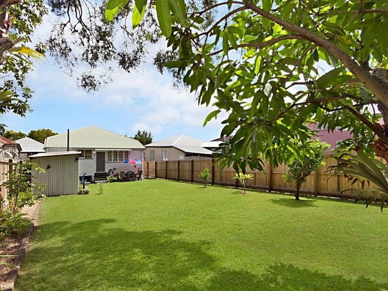 46 Peach Street, Greenslopes QLD 4120