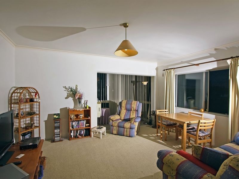 4/23 Robinson Street, Coorparoo QLD 4151