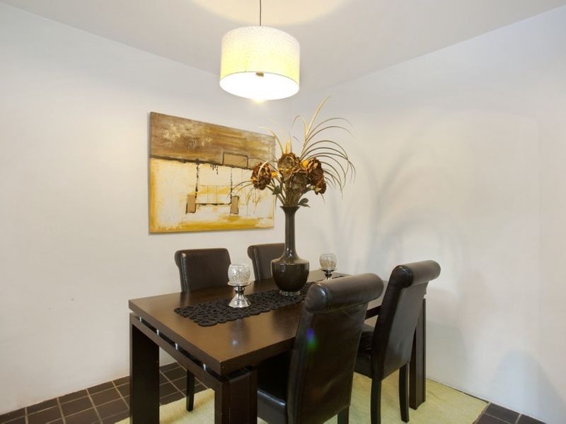 2/10 Stirrat Street, Coorparoo QLD 4151