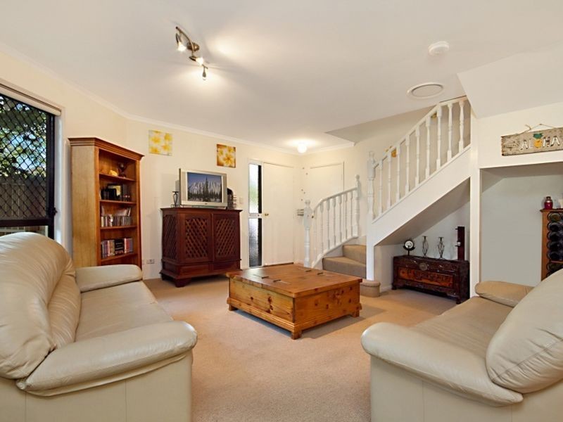 1/7 Curtis Street, Norman Park QLD 4170