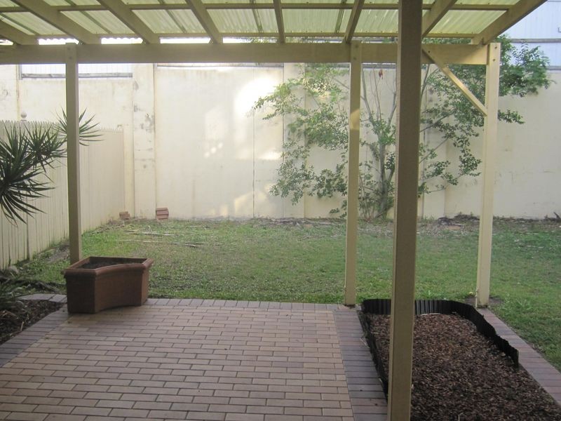 2/23 Laura Street, Highgate Hill QLD 4101