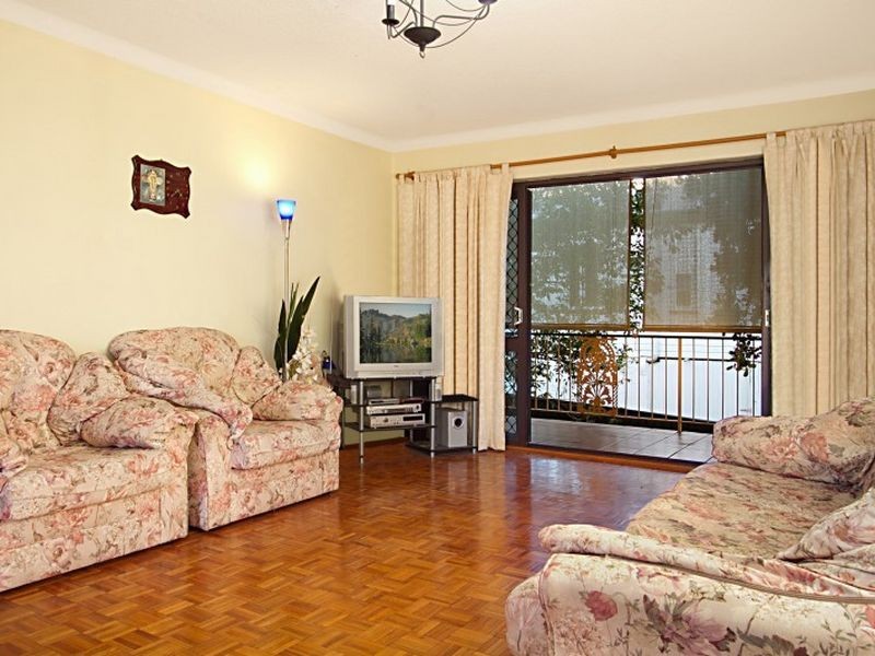 2/361 Cornwall Street, Greenslopes QLD 4120