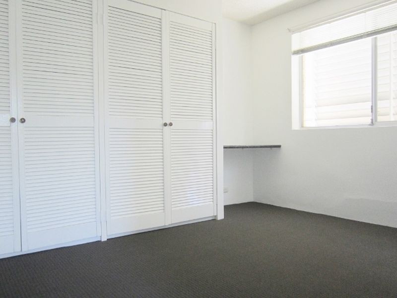 4/76 Kitchener Street, Coorparoo QLD 4151