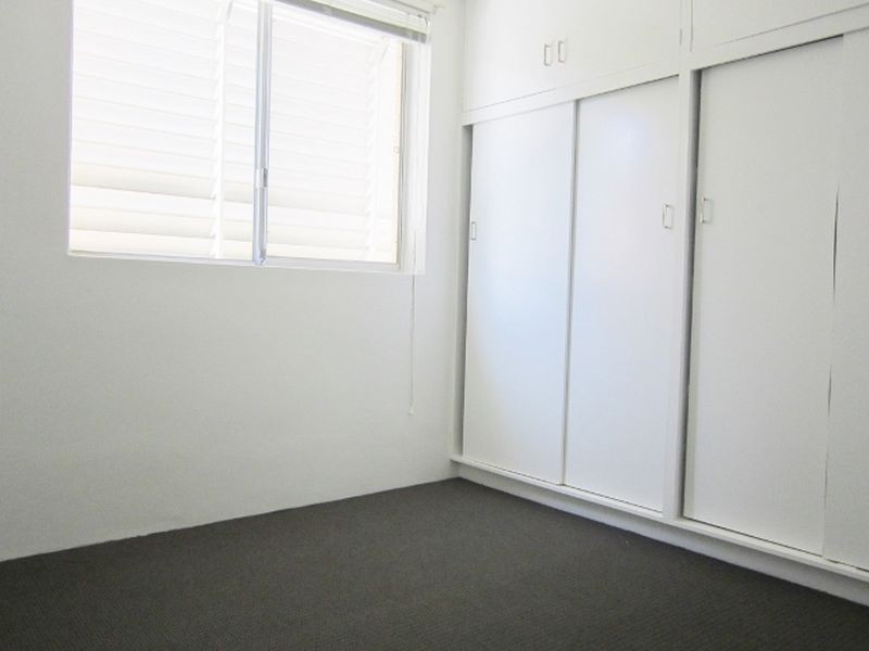 4/76 Kitchener Street, Coorparoo QLD 4151