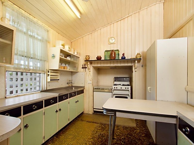 28 Frank Street, Norman Park QLD 4170