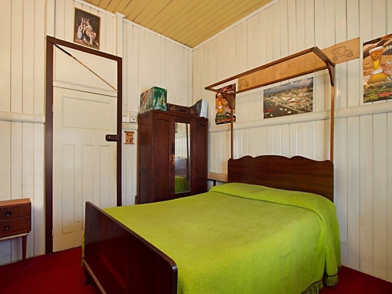 28 Frank Street, Norman Park QLD 4170