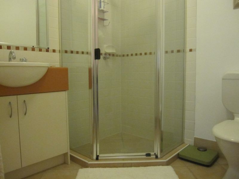 6/70 Douglas Street, Greenslopes QLD 4120