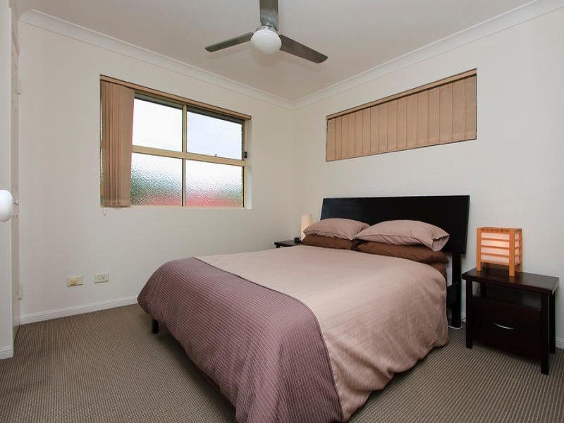 8/72 Earl Street, Greenslopes QLD 4120