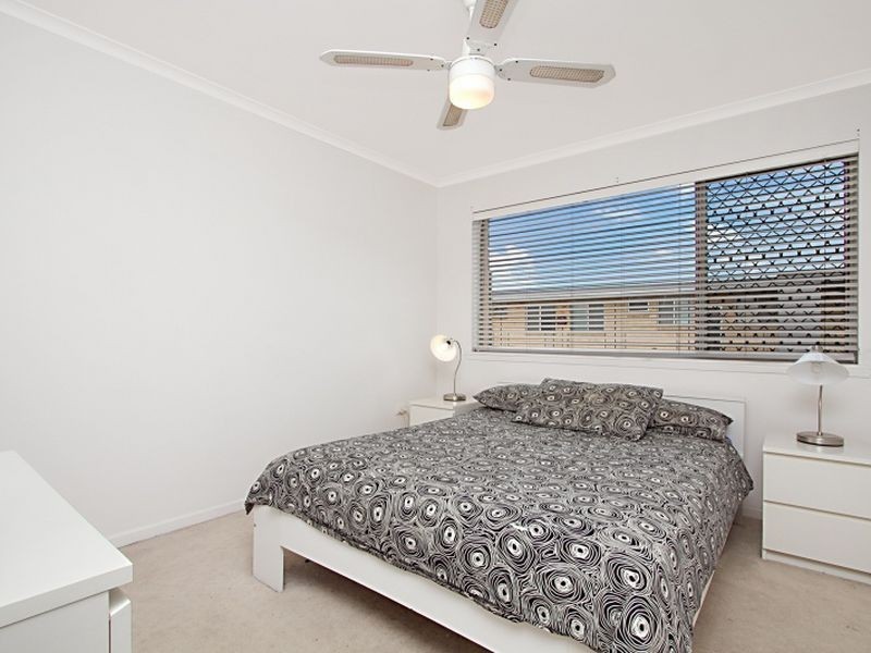 8/25 Ellis Street, Greenslopes QLD 4120