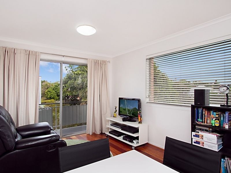 8/25 Ellis Street, Greenslopes QLD 4120