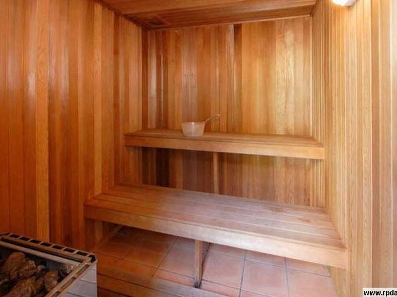 9/16 Norman Crescent, Norman Park QLD 4170