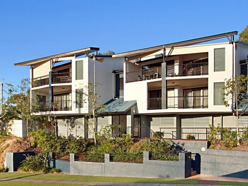 9/16 Norman Crescent, Norman Park QLD 4170