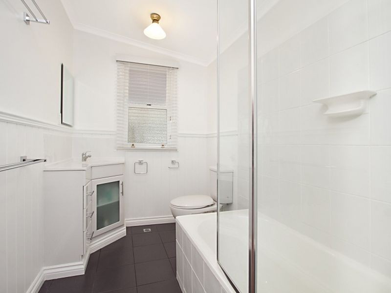 142 Temple Street, Coorparoo QLD 4151