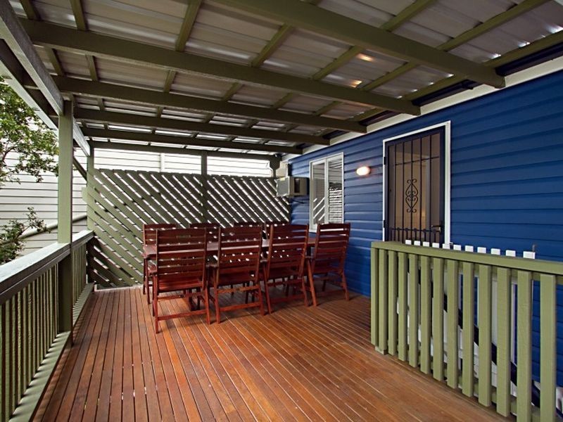 142 Temple Street, Coorparoo QLD 4151