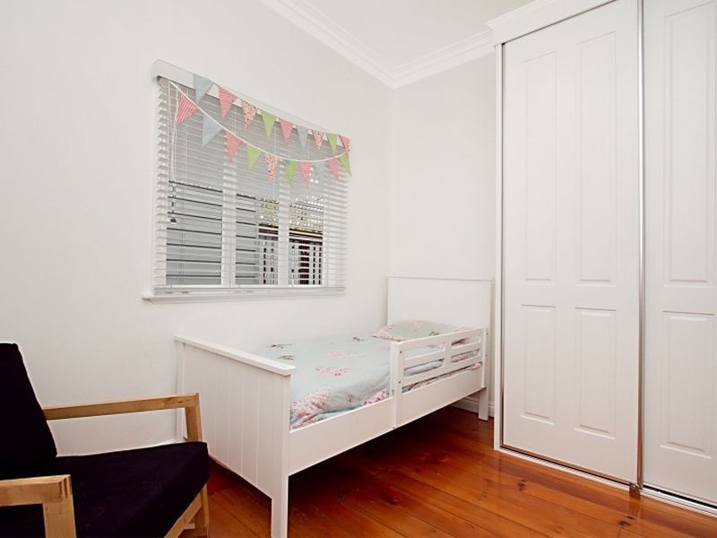 142 Temple Street, Coorparoo QLD 4151