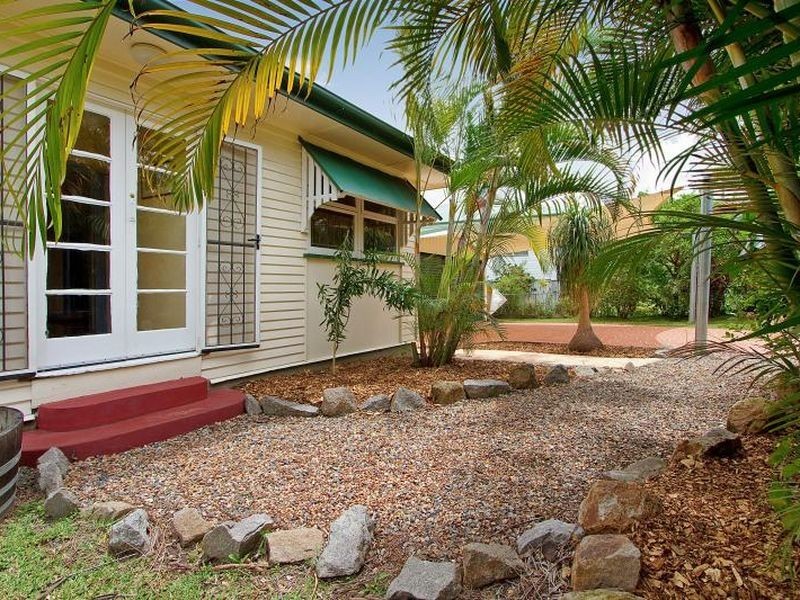 113 Birdwood Road, Holland Park West QLD 4121