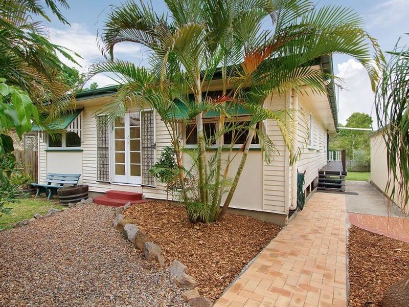 113 Birdwood Road, Holland Park West QLD 4121