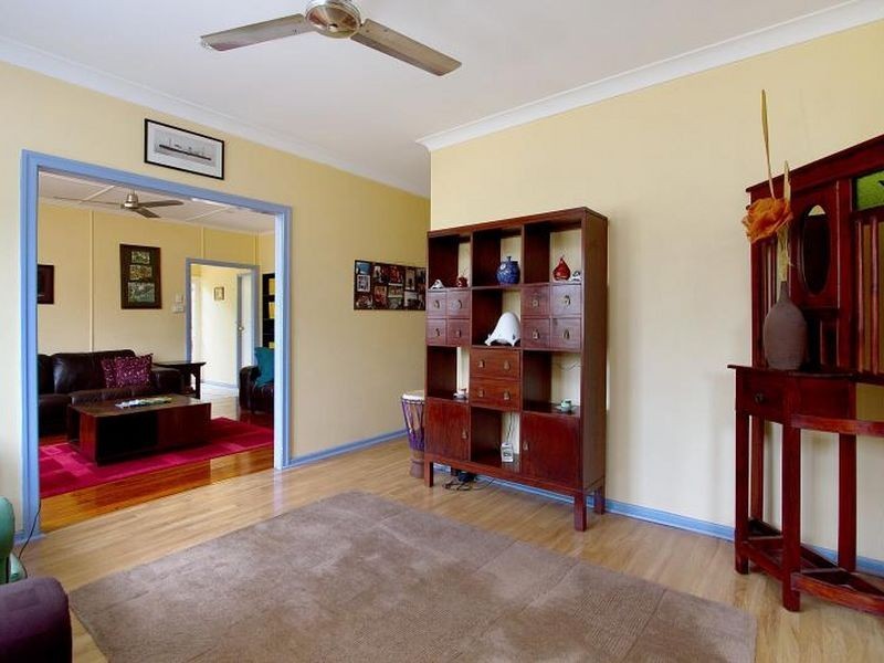 113 Birdwood Road, Holland Park West QLD 4121