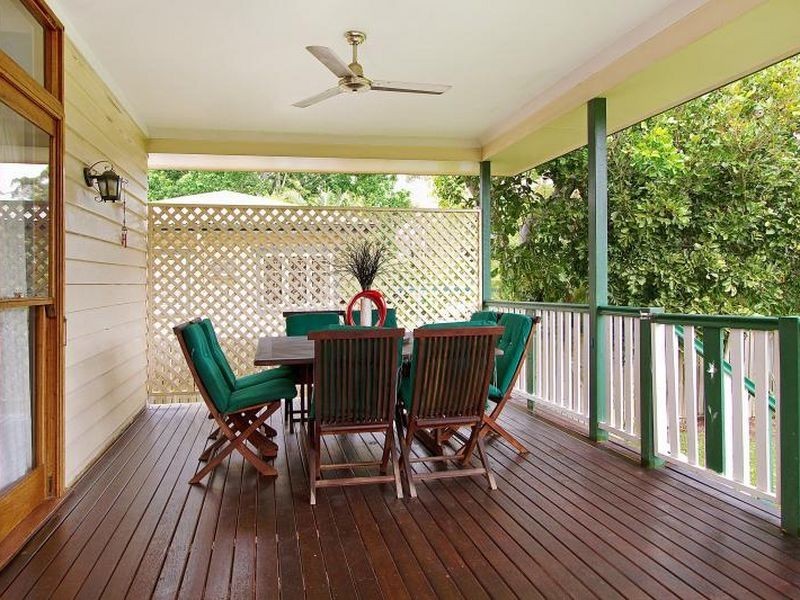 113 Birdwood Road, Holland Park West QLD 4121