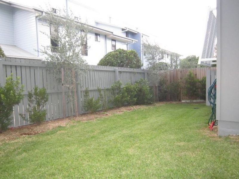 10/30 Rutland Street, Coorparoo QLD 4151