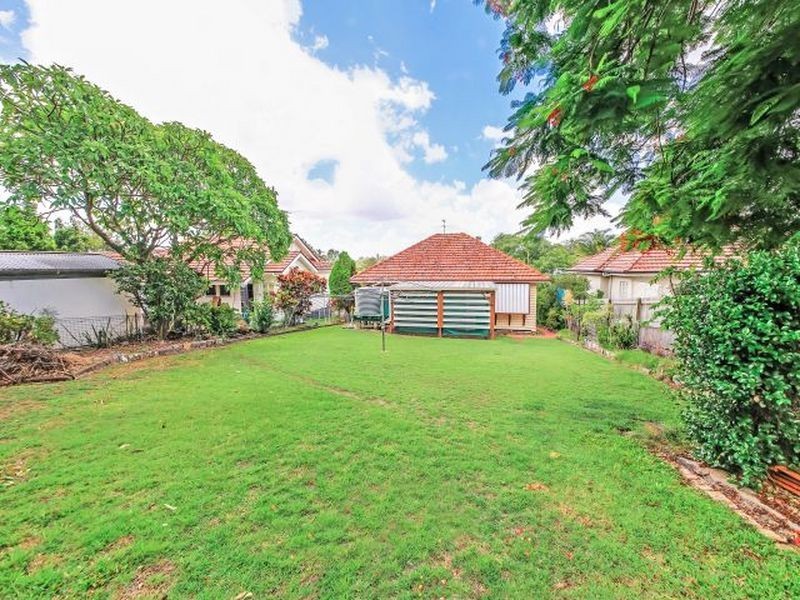 12 Keera Street, Coorparoo QLD 4151