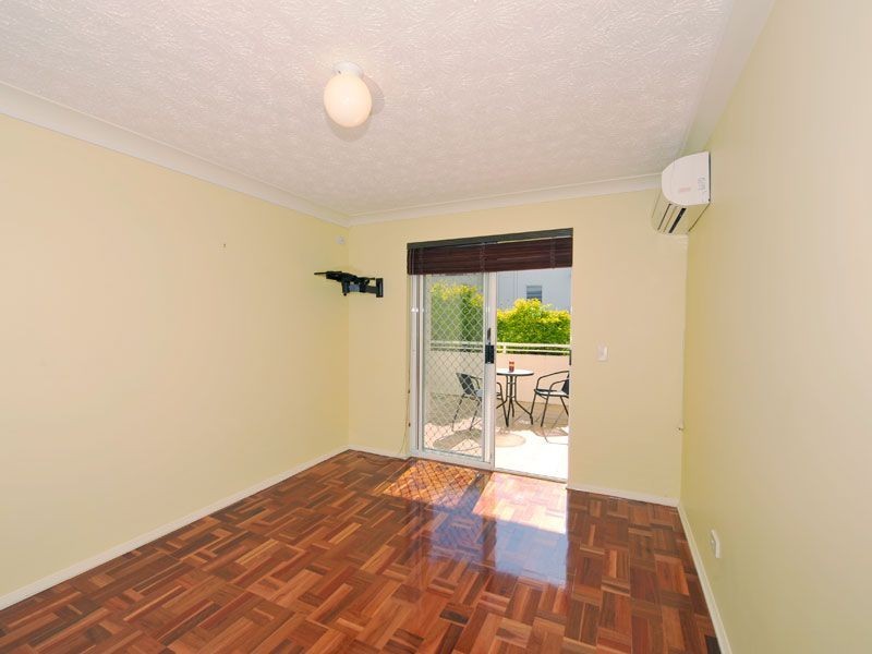 19/96 Norman Crescent, Norman Park QLD 4170