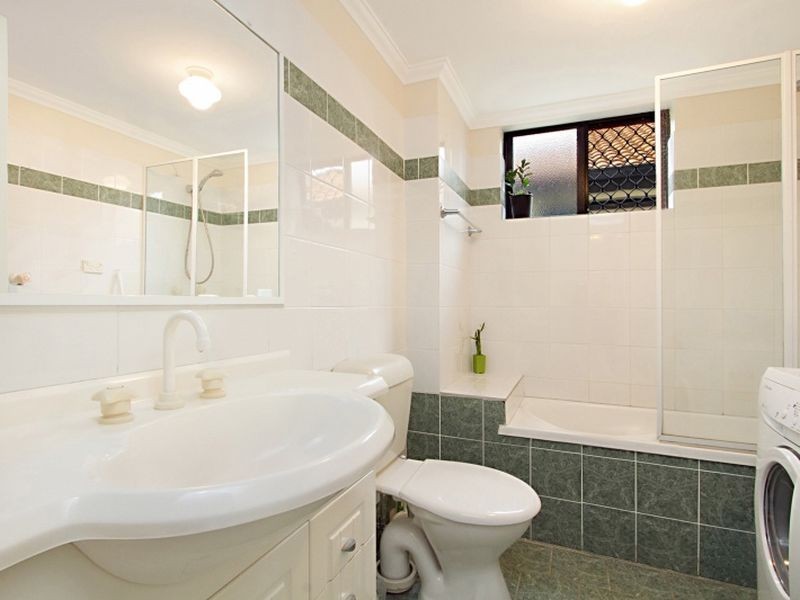 11/15 Dansie Street, Greenslopes QLD 4120