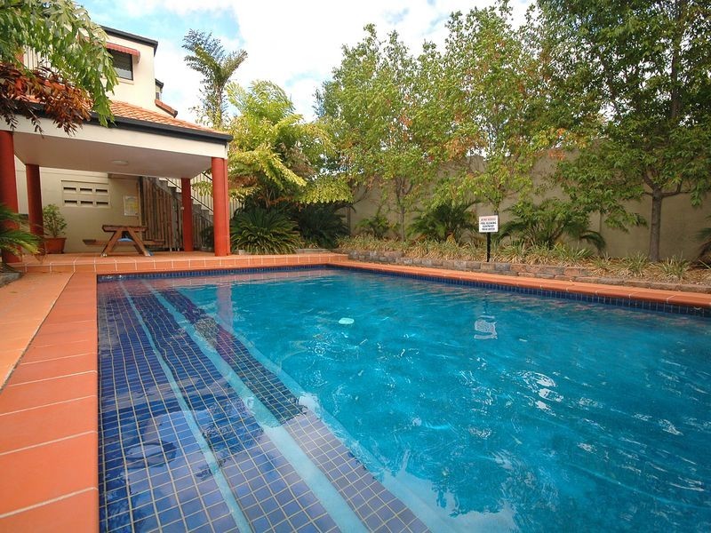 11/15 Dansie Street, Greenslopes QLD 4120