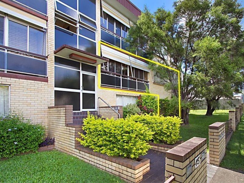 2/45 Kitchener Street, Coorparoo QLD 4151