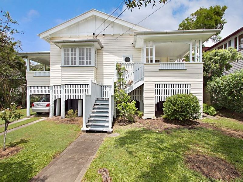 17 The Crescent, Coorparoo QLD 4151